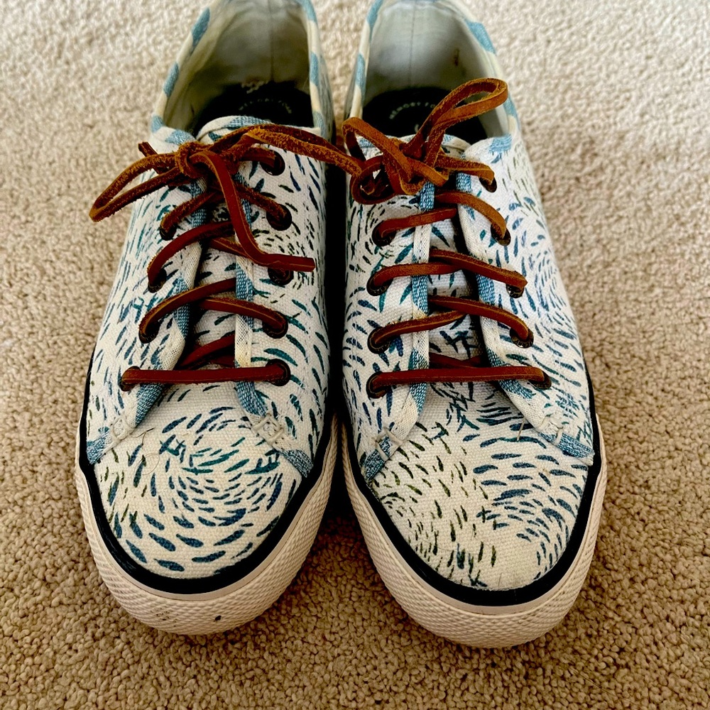 Sperry canvas sneakers